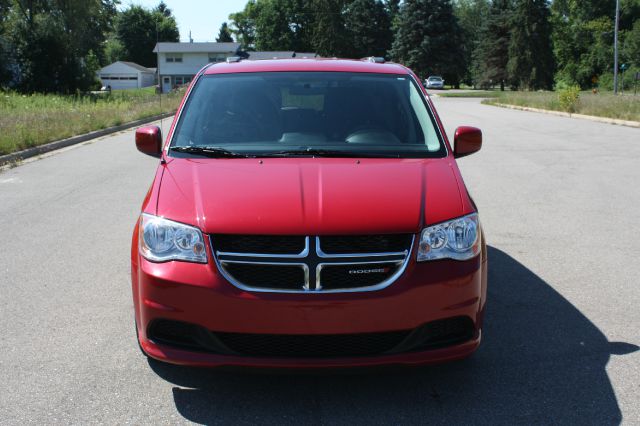 Dodge Grand Caravan 2013 photo 1