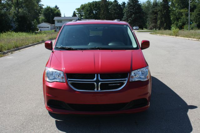 Dodge Grand Caravan 2013 photo 2