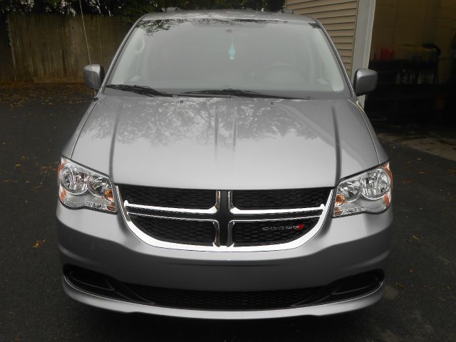 Dodge Grand Caravan 2013 photo 1