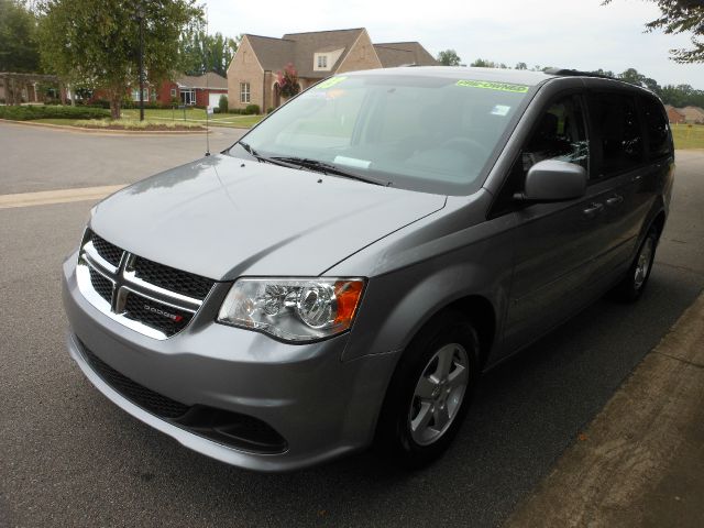 Dodge Grand Caravan 2013 photo 2