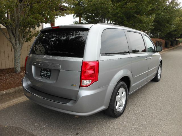 Dodge Grand Caravan 2013 photo 3