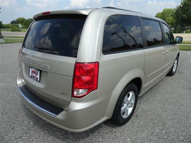 Dodge Grand Caravan 2013 photo 4