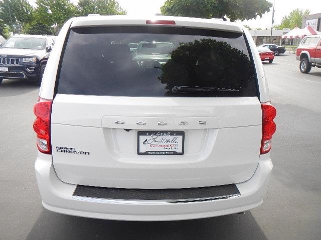 Dodge Grand Caravan 2013 photo 7