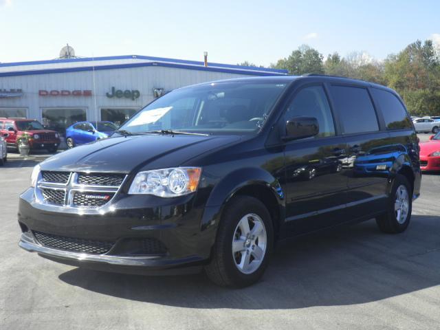 Dodge Grand Caravan 2013 photo 2