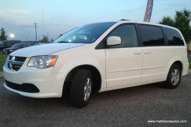 Dodge Grand Caravan 2013 photo 3