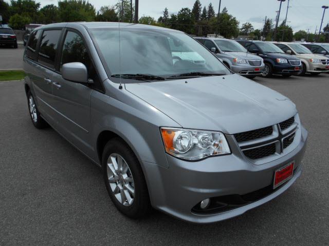 Dodge Grand Caravan 2013 photo 1