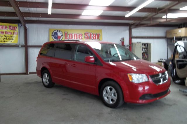 Dodge Grand Caravan 2013 photo 1