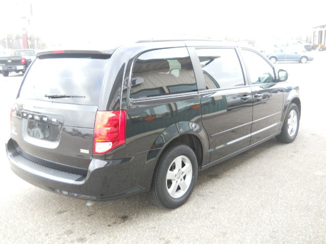 Dodge Grand Caravan 2013 photo 1