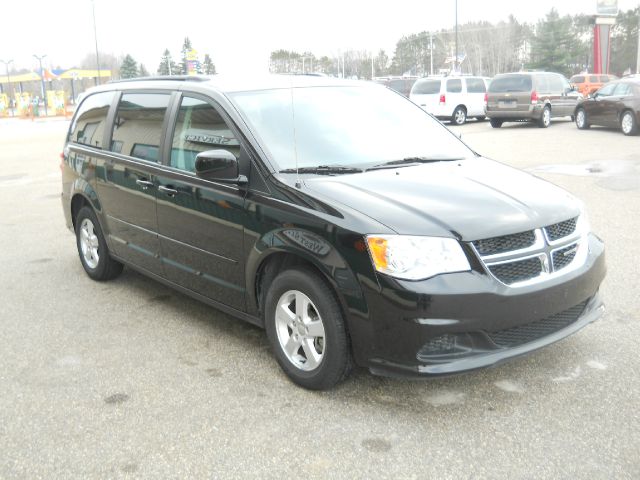 Dodge Grand Caravan 2013 photo 2