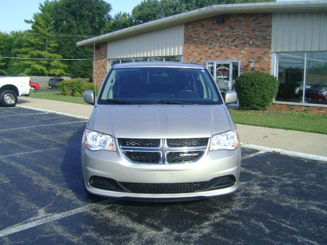 Dodge Grand Caravan 2013 photo 1