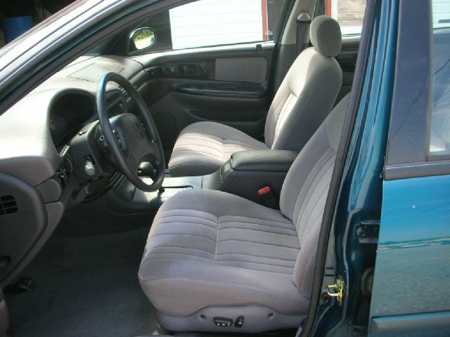 Dodge Intrepid 1995 photo 2