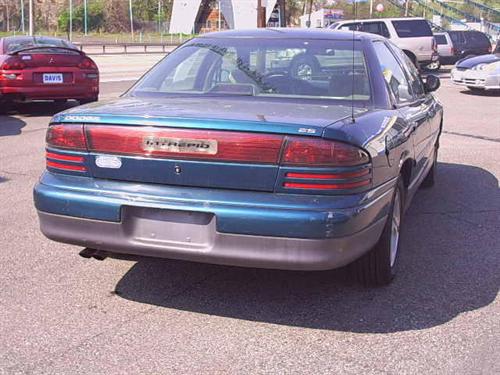 Dodge Intrepid 1996 photo 2