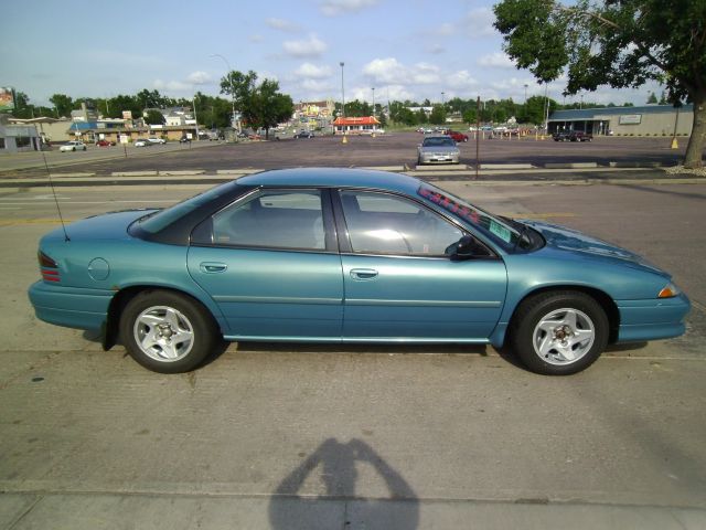 Dodge Intrepid 1996 photo 3