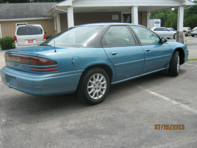 Dodge Intrepid 1997 photo 2