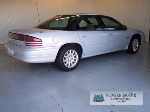 Dodge Intrepid 1997 photo 2