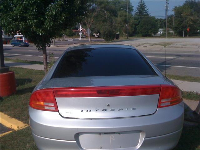 Dodge Intrepid 2000 photo 1