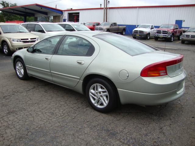 Dodge Intrepid 2000 photo 1