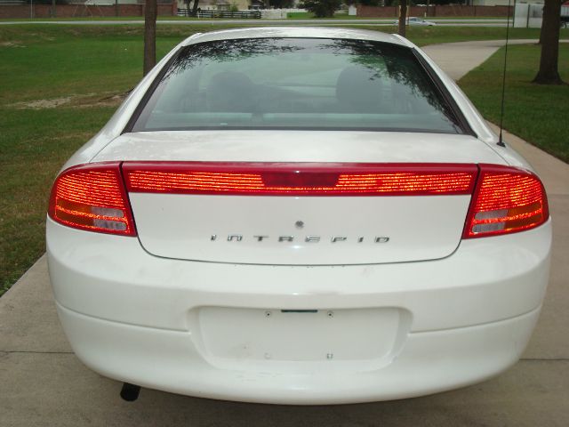 Dodge Intrepid 2001 photo 2