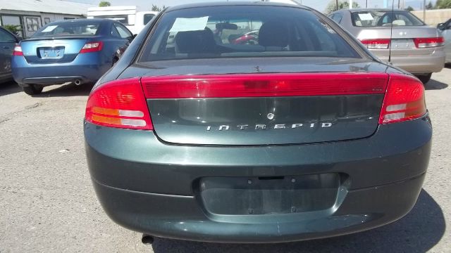 Dodge Intrepid 2001 photo 2