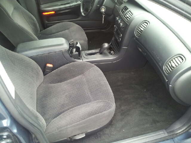 Dodge Intrepid 2002 photo 11