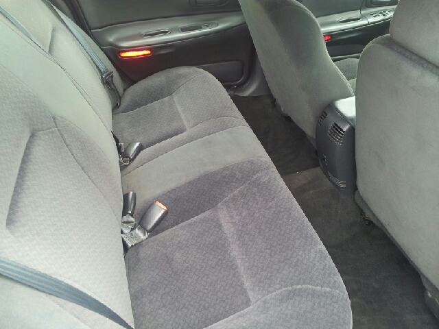 Dodge Intrepid 2002 photo 3