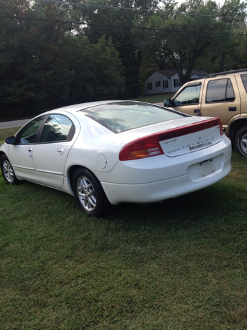 Dodge Intrepid 2002 photo 2