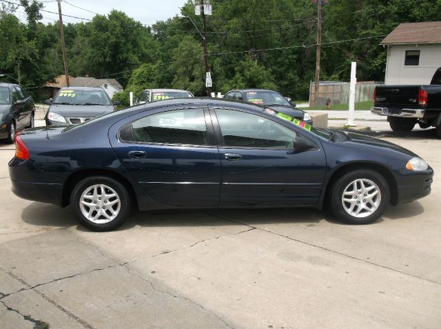 Dodge Intrepid 2002 photo 11