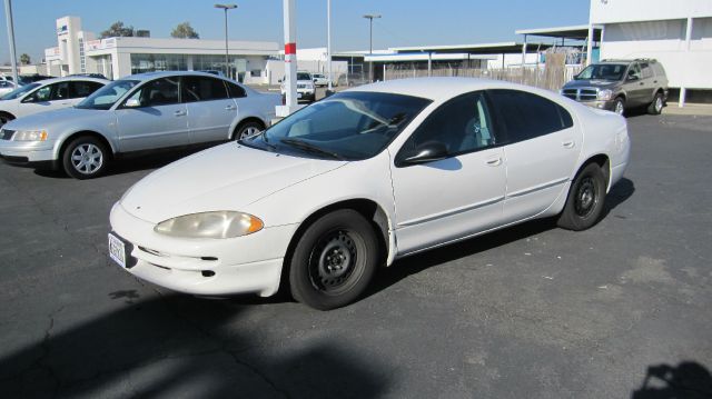 Dodge Intrepid 2002 photo 3