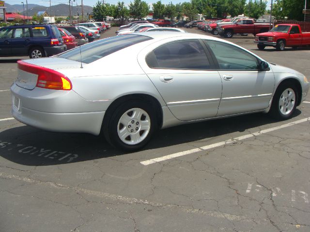 Dodge Intrepid 2002 photo 1