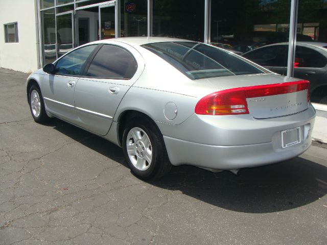 Dodge Intrepid 2002 photo 2