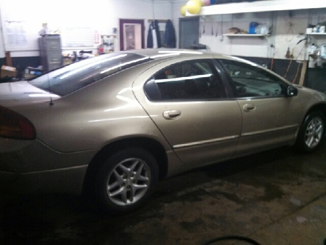 Dodge Intrepid 2003 photo 2