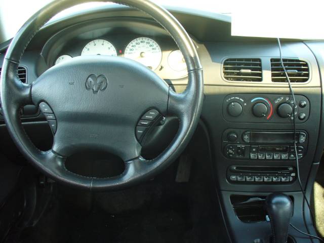 Dodge Intrepid 2003 photo 4