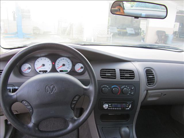 Dodge Intrepid 2003 photo 3