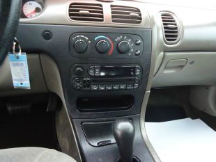 Dodge Intrepid 2003 photo 1