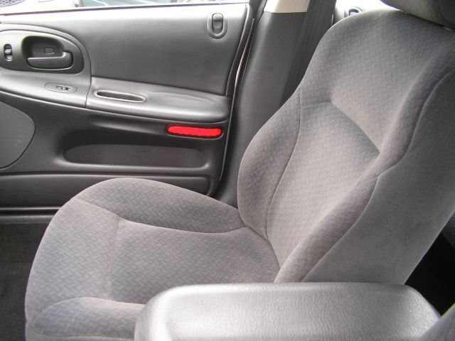 Dodge Intrepid 2003 photo 2