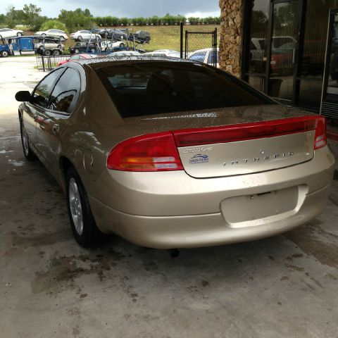 Dodge Intrepid 2004 photo 1