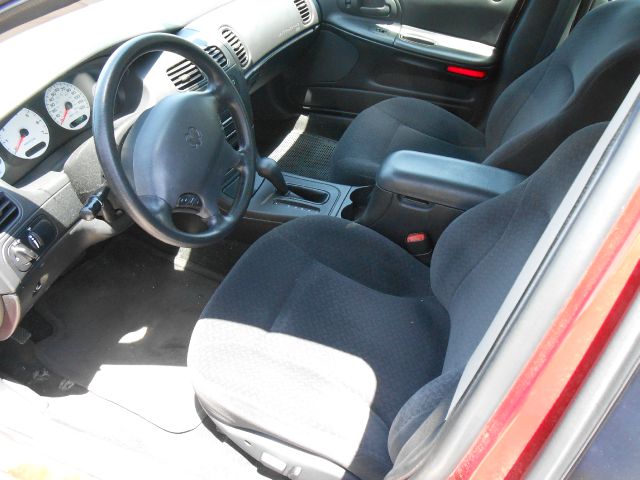 Dodge Intrepid 2004 photo 1