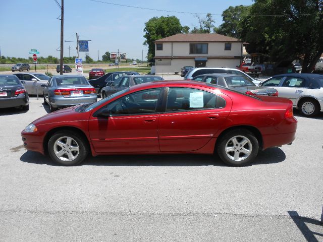 Dodge Intrepid 2004 photo 2