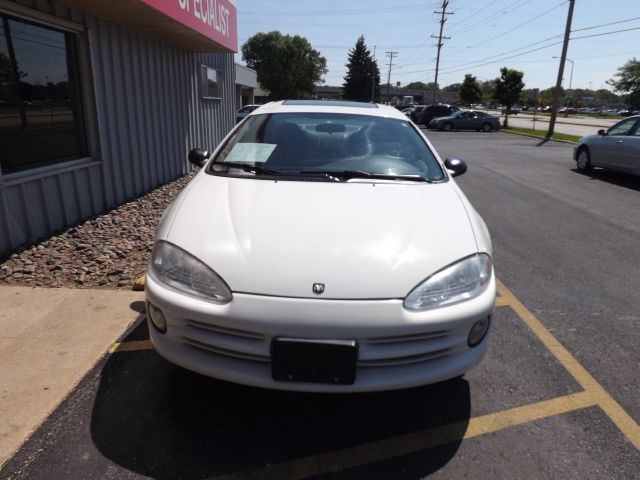 Dodge Intrepid 2004 photo 1