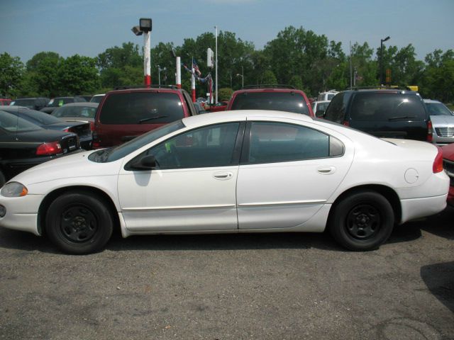 Dodge Intrepid 2004 photo 3