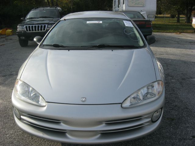 Dodge Intrepid 2004 photo 1