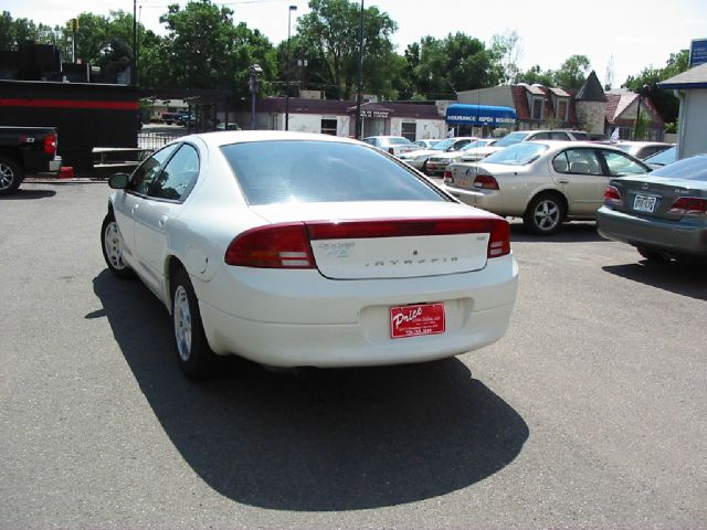 Dodge Intrepid 2004 photo 2