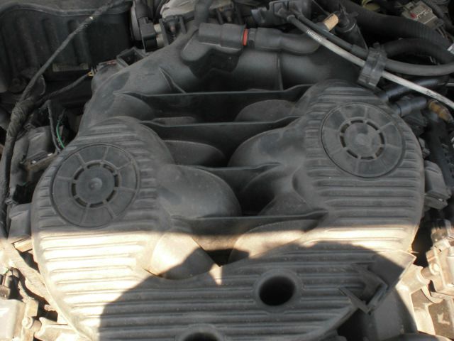 Dodge Intrepid 2004 photo 4