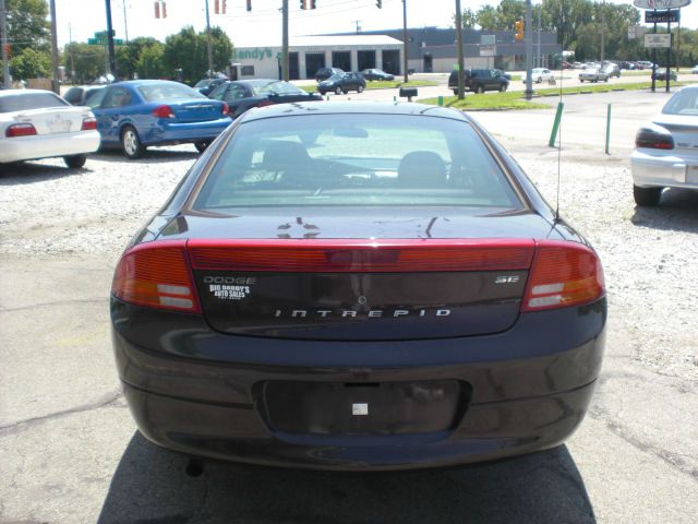 Dodge Intrepid 2004 photo 5