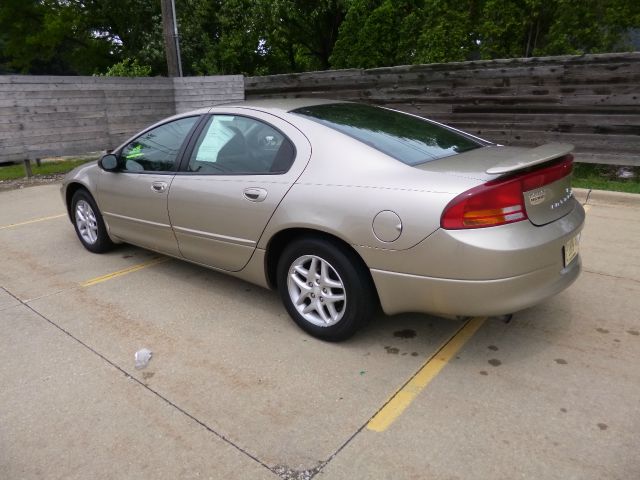 Dodge Intrepid 2004 photo 26