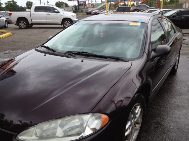 Dodge Intrepid 2004 photo 2