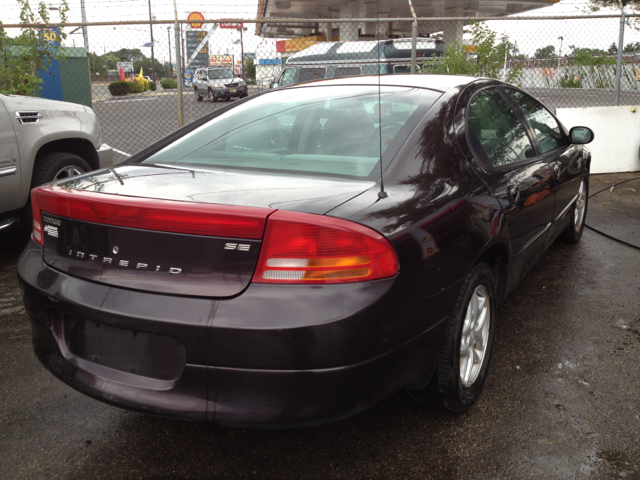 Dodge Intrepid 2004 photo 5