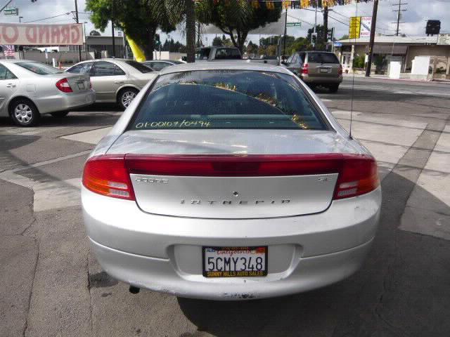 Dodge Intrepid 2004 photo 2