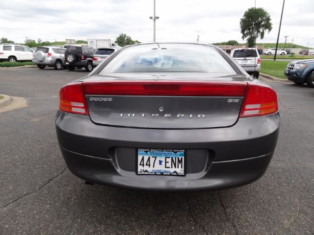 Dodge Intrepid 2004 photo 3