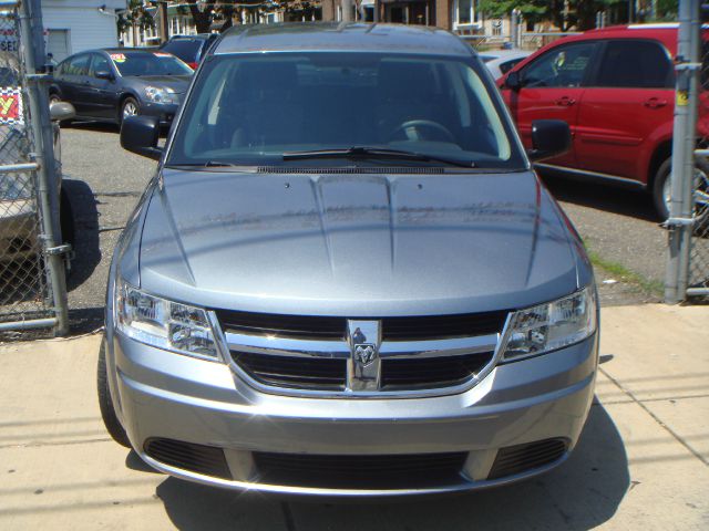 Dodge Journey SE SUV